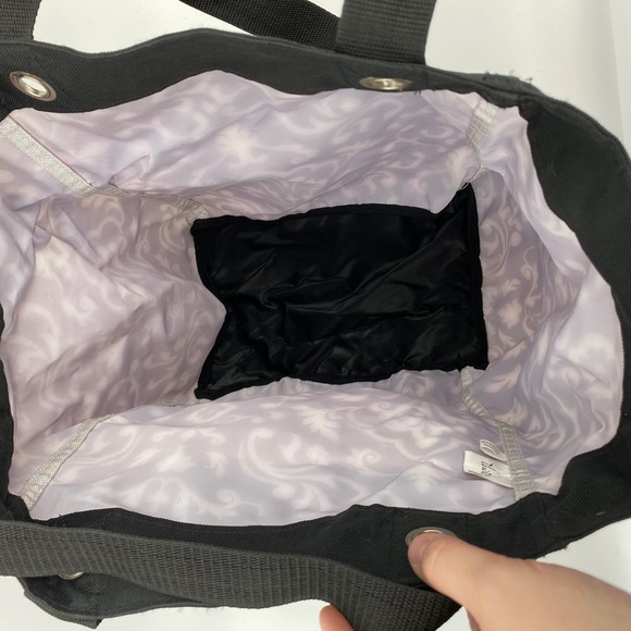 Thirty One 31 Utility Tote Bag Black & White Floral, Damask Print Tote Bag - Picture 5 of 7